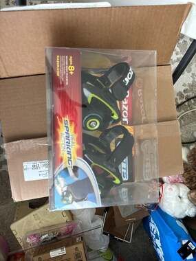Razor Jetts Heel Wheels Adjustable Skates with Real Sparking Action, Green/Black